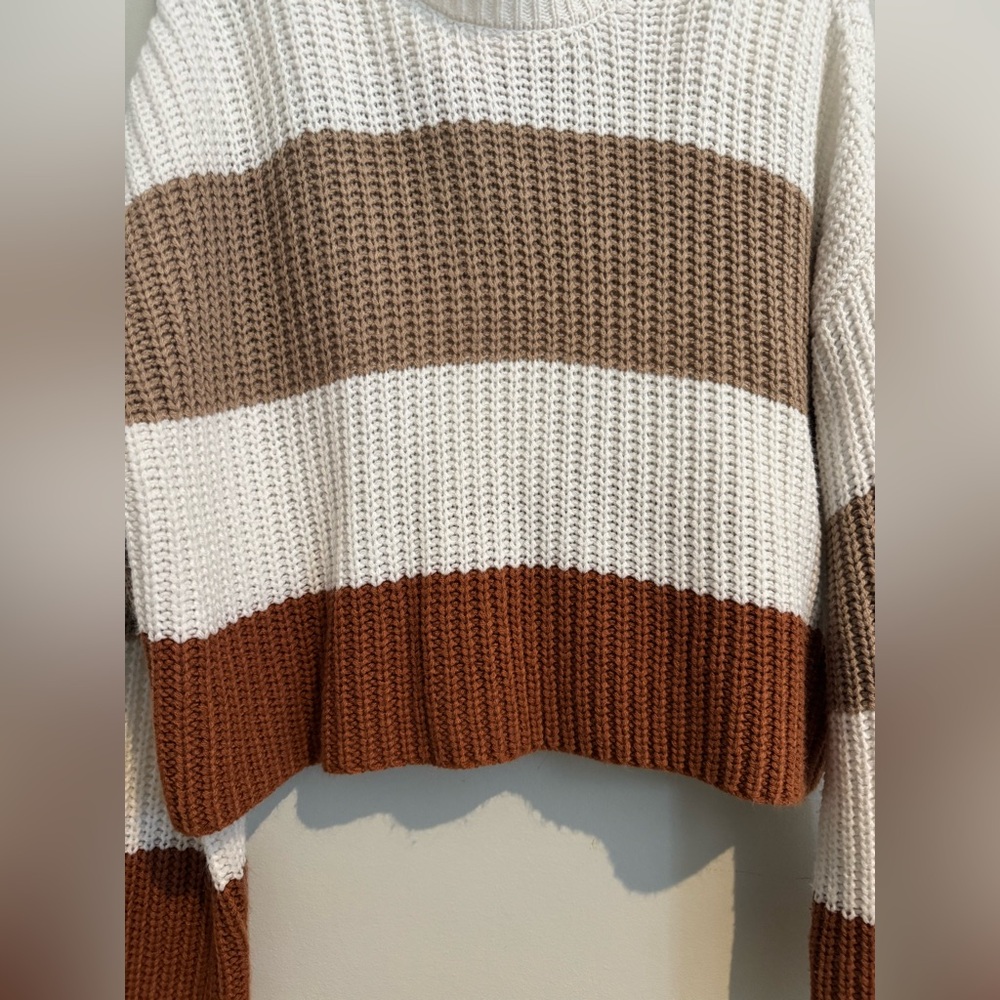 moon & madison Colorblock Sweater - Picture 7 of 7